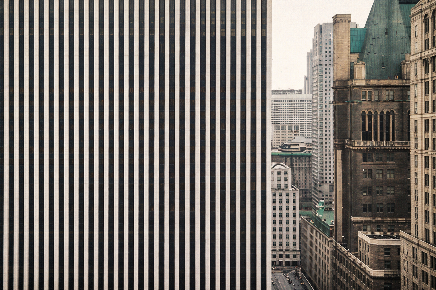 International Style 5 Prominent steel mullions on an International Style skyscraper