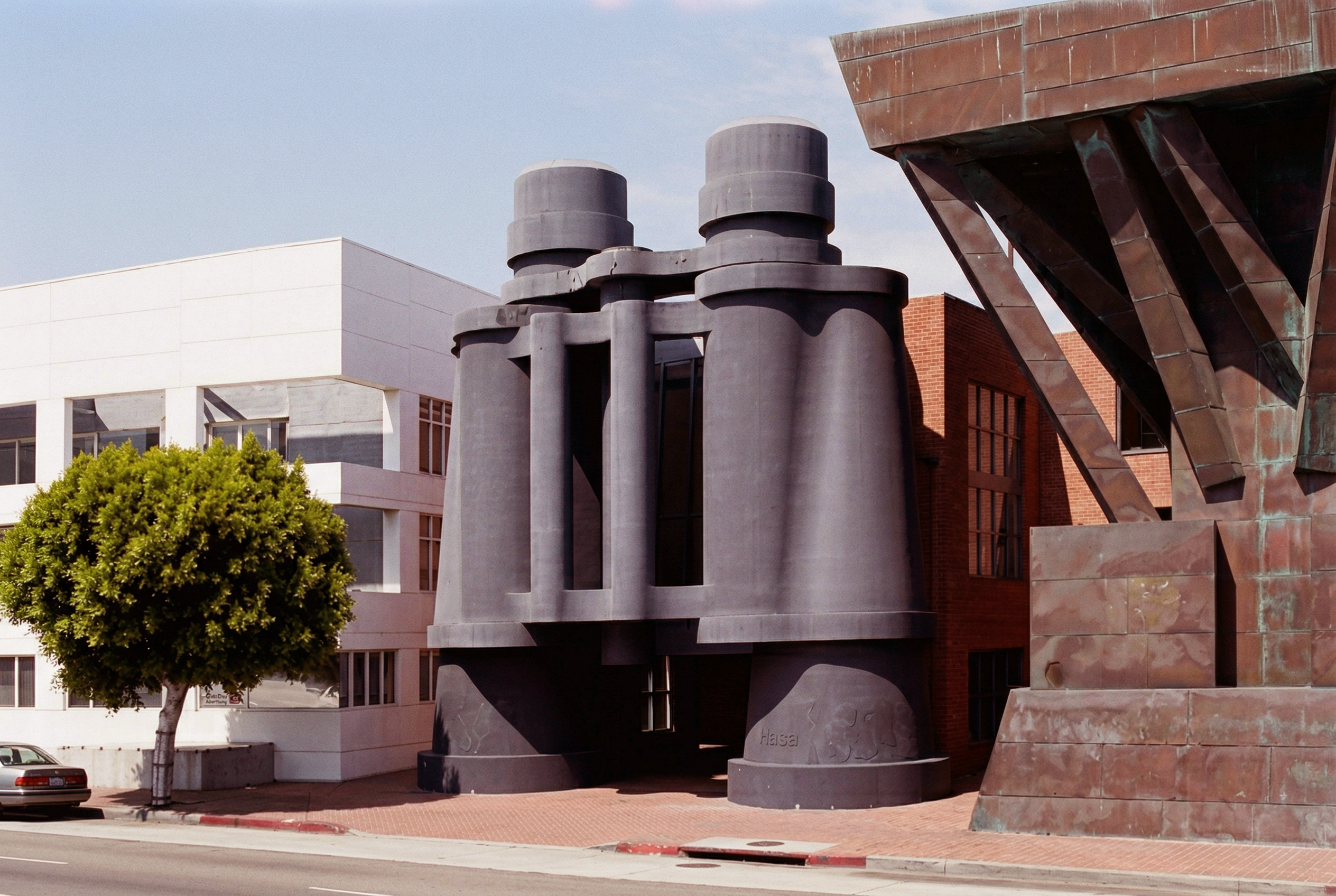 The Chiat Day Offices in Los Angeles, a building in the shape of binoculars
