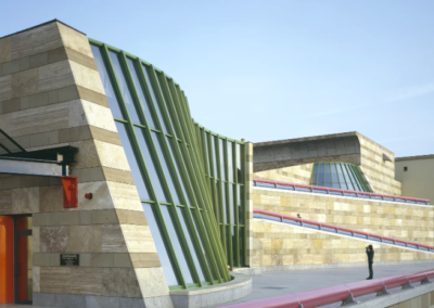 Asymmetric flowing shapes of a postmodern building