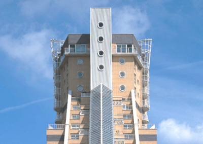 Mixed construction elements in a postmodern building